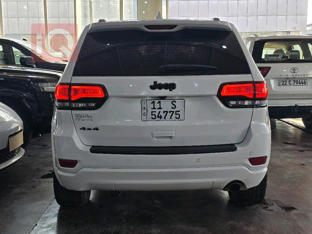 جيب جراند شيروكي